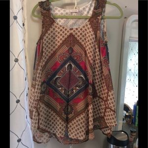 Sleeveless tunic type top